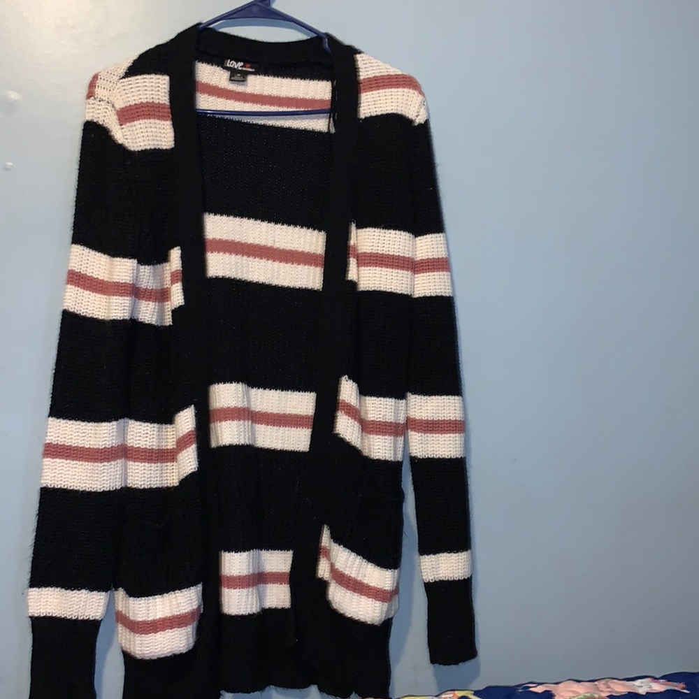 Cardigan with pockets